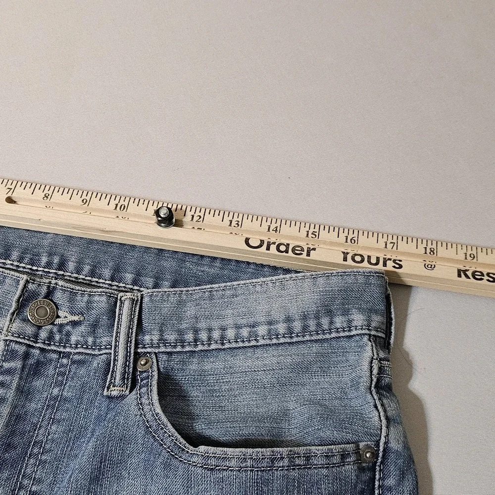 Levis 511 Light Wash Jeans‎ Size 34x31 Slim Straight EUC Denim